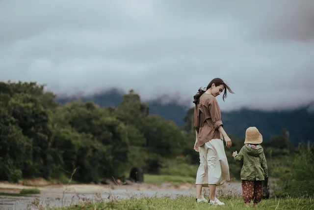 mother, daughter, outdoors, parent, baby, child, people, family, love, closeup. Privacy-safe family profiles compared with the default of publishing everything
